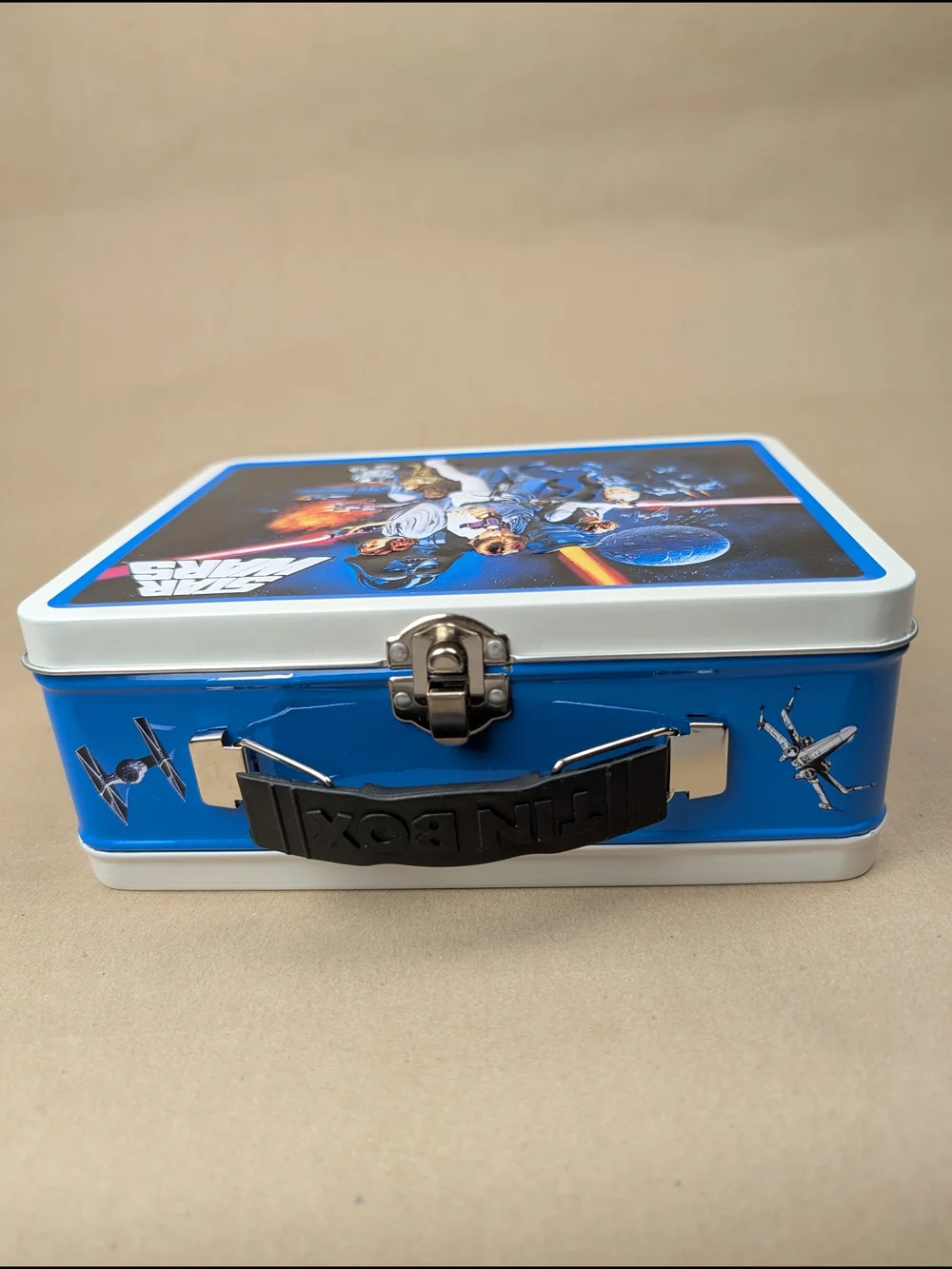 Star Wars Tin Lunch Box With Sandwich Cutters, Williams Sonoma Limited Ed NEW - Picture 11 of 11